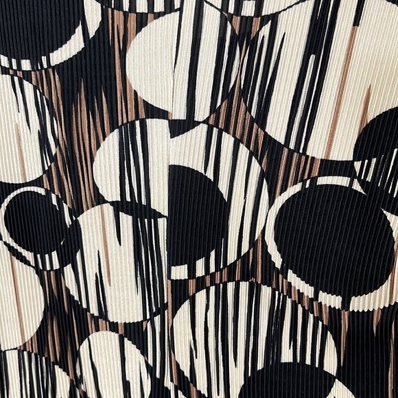 Dress Barn Circle Print Blouse Black Cream Size 8P - Picture 6 of 7